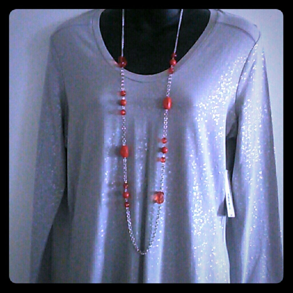 Glassy Red necklace nwot